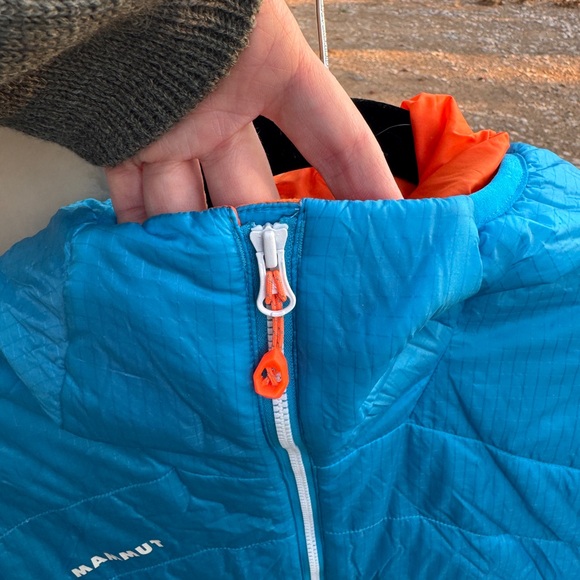 Mammut Eigerjoch Light IN Hooded Jacket Women medium like new blue hiking - Picture 4 of 6